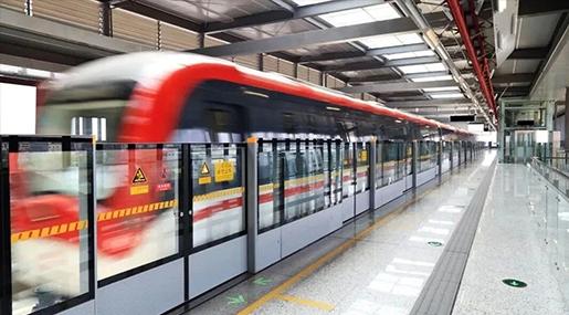 搭載中國速度！粵強(qiáng)瓷磚強(qiáng)勢(shì)霸屏佛山地鐵2號(hào)線